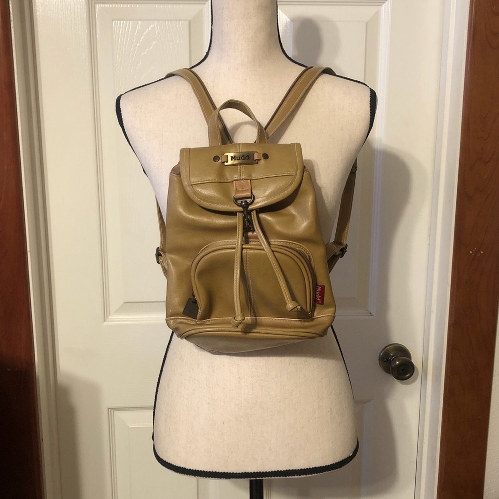 💚 Vintage mudd mini backpack
❗️MAKE AN OFFER❗️read description